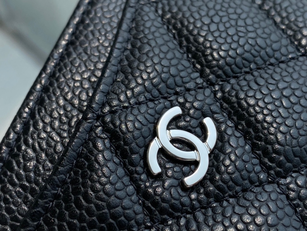 Ch*el classic card holder black cow silver using caviar particles embossed calfskin