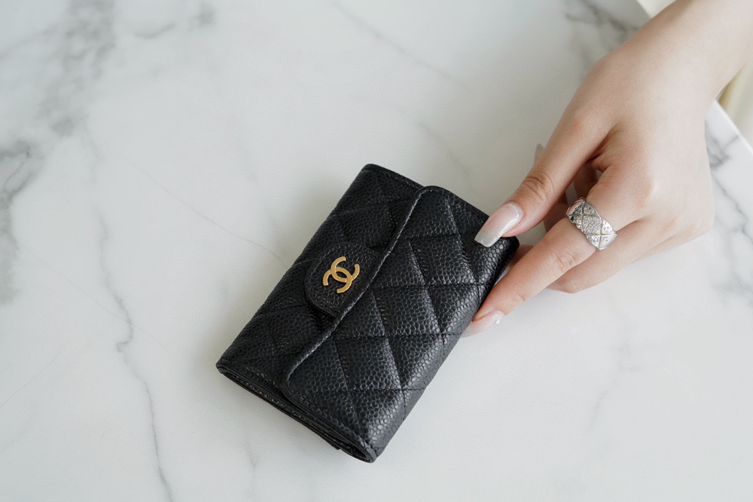 Ch*el clasicflap classic card holder (upgraded version) black and gold