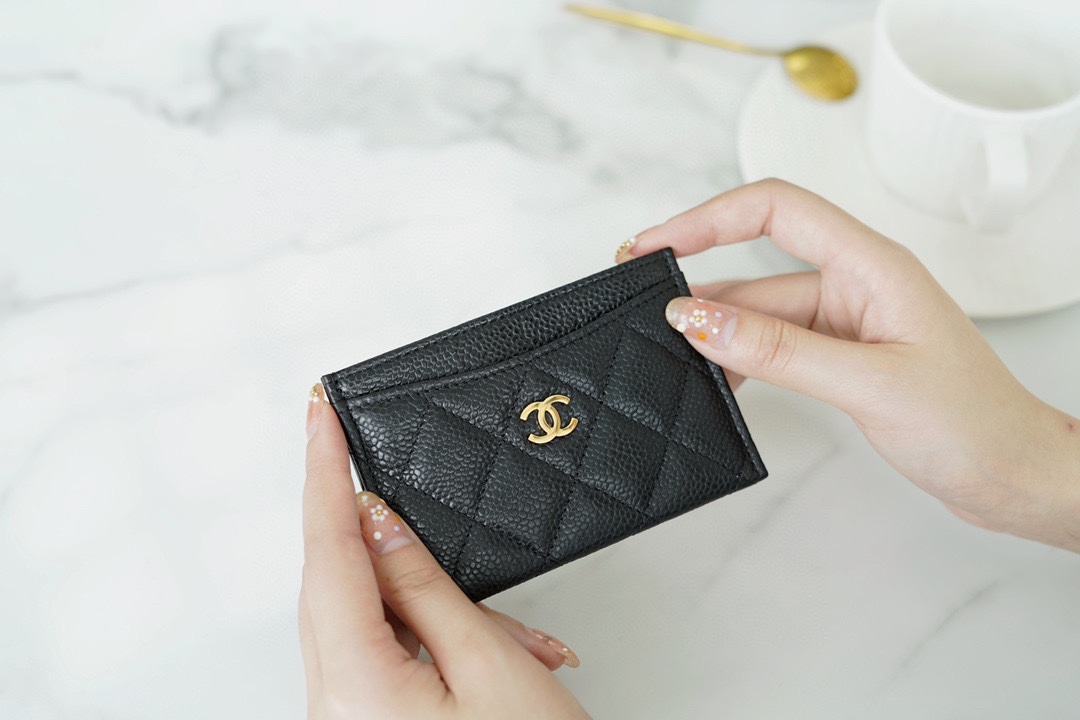 Ch*el classic card holder black cow gold using caviar grain embossed calfskin
