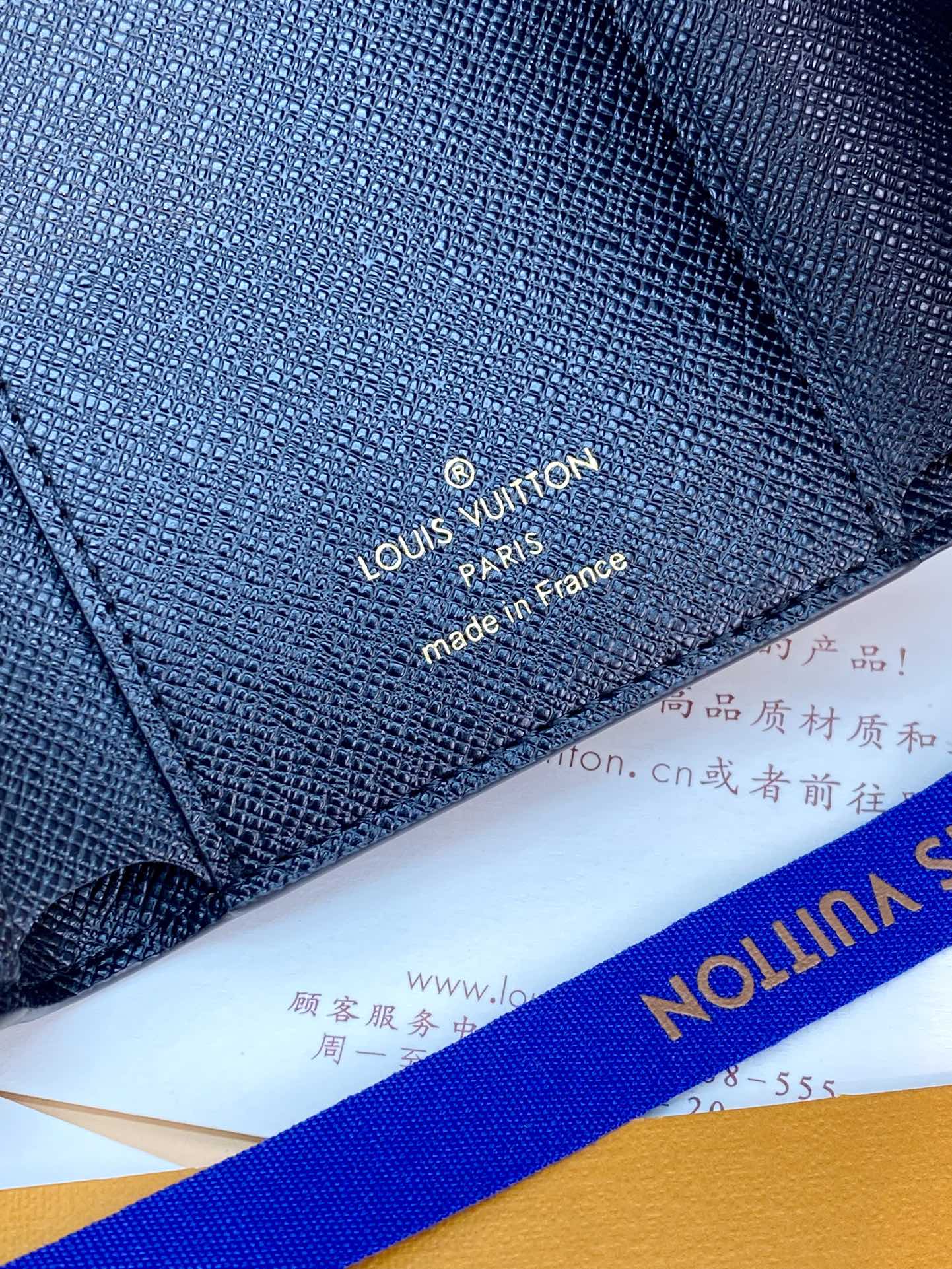 VICTORINE Card Holder