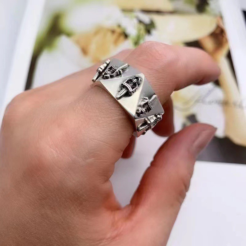 Rhombus Sword Ring