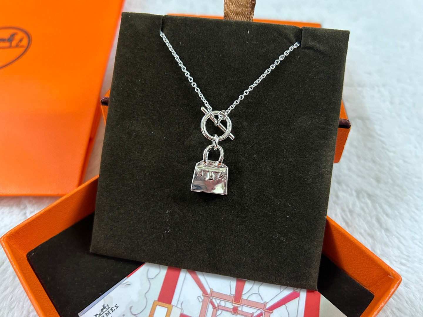 OT Kelly Pendant Necklace