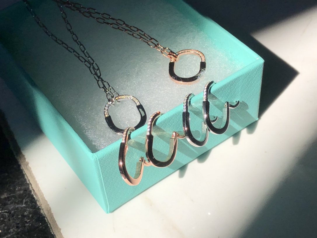 Lock Earrings with Diamonds